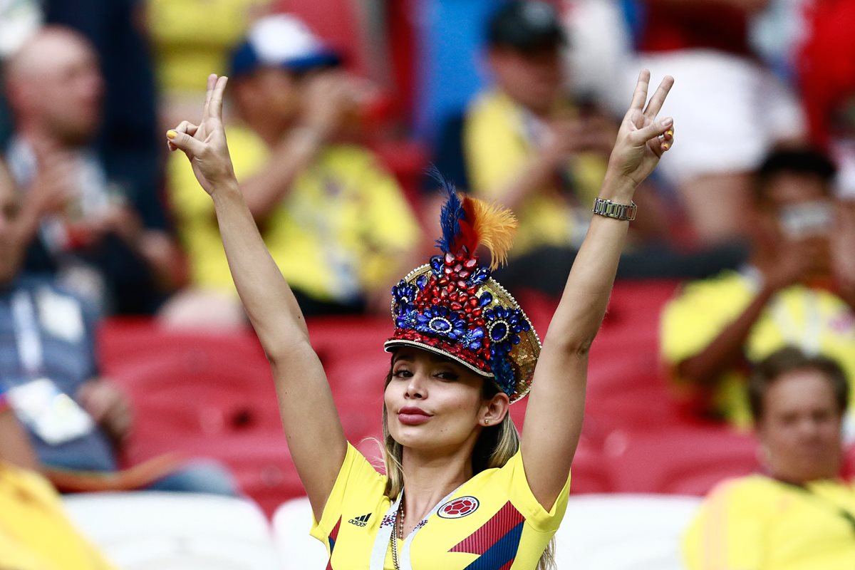 Las aficionadas colombianas celebraron la victoria de su selección contra Polonia.