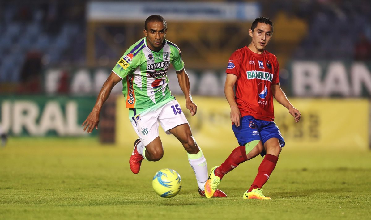 Fredy Thompson es uno de los jugadores de más experiencia en Antigua GFC. (Foto Prensa Libre: Francisco Sánchez)