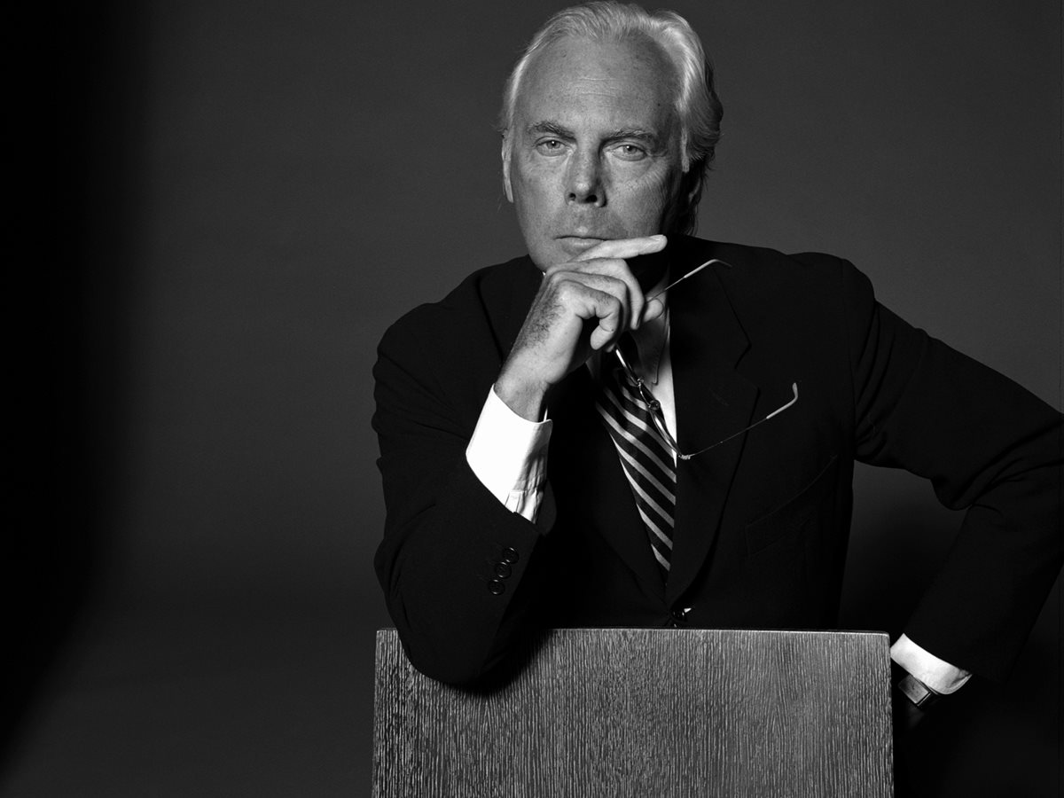 Giorgio Armani, nacido en Italia en 1934, es uno de los diseñadores más importantes en todo el mundo. Con su imperio en ropa, especialmente para hombres, ha amasado una fortuna de miles de millones de dólares. (Foto: Hemeroteca PL).