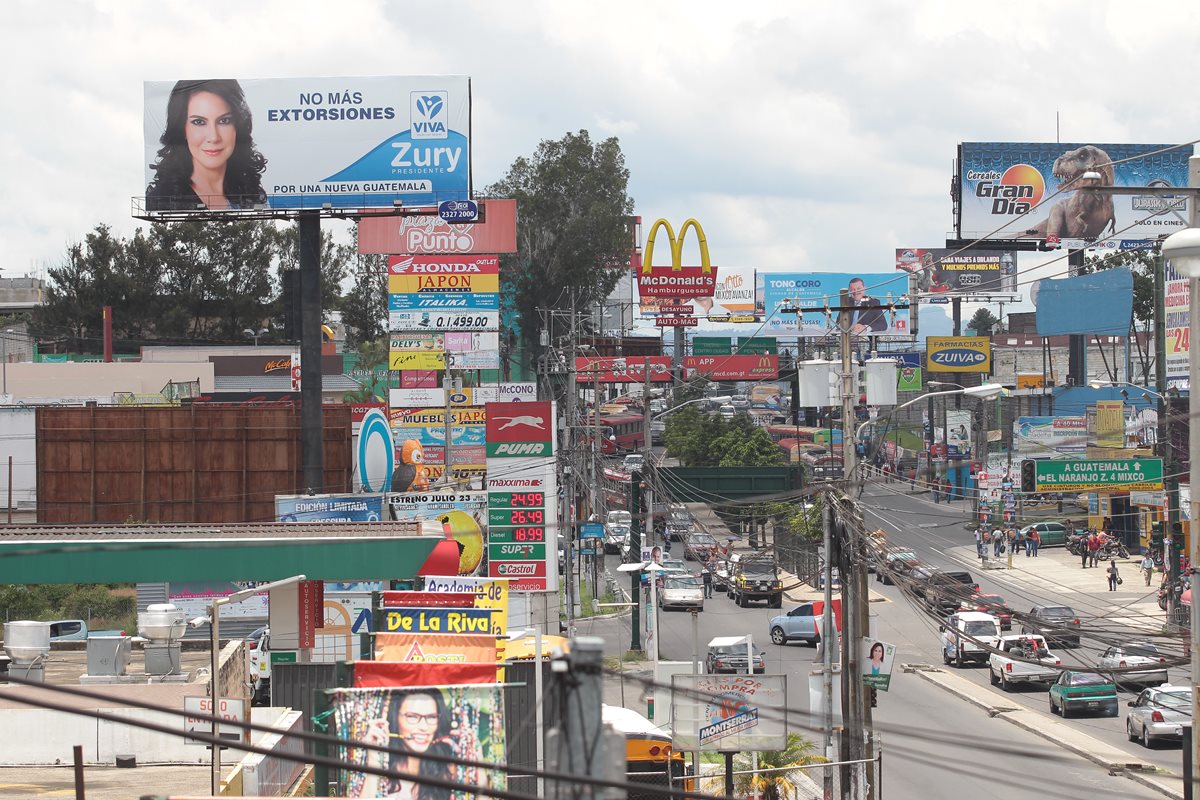 El gasto en campaña suma más de Q82 millones reportados al TSE. (Foto Prensa Libre: Hemeroteca PL)