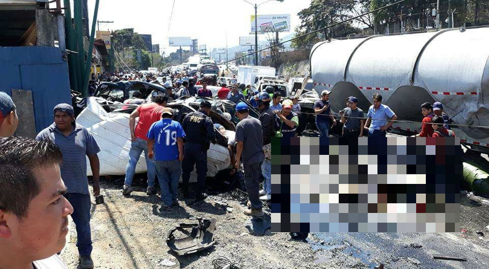 Aún se está verificando cuántas personas resultaron heridas. (Foto Prensa Libre: @BMCDKRAUSE)