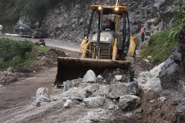 Se consideran  deuda flotante los cobros de empresas que ejecutaron trabajos sin contrato presupuestado. (Foto Prensa Libre: Archivo)