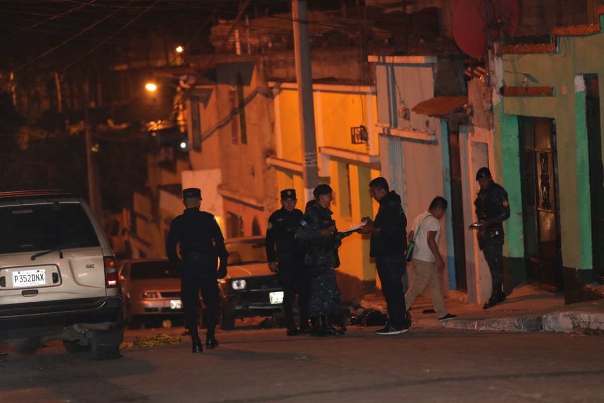 Lugar donde ocurrió el ataque en la colonia Landívar. (Foto Prensa Libre: Estuardo Paredes).