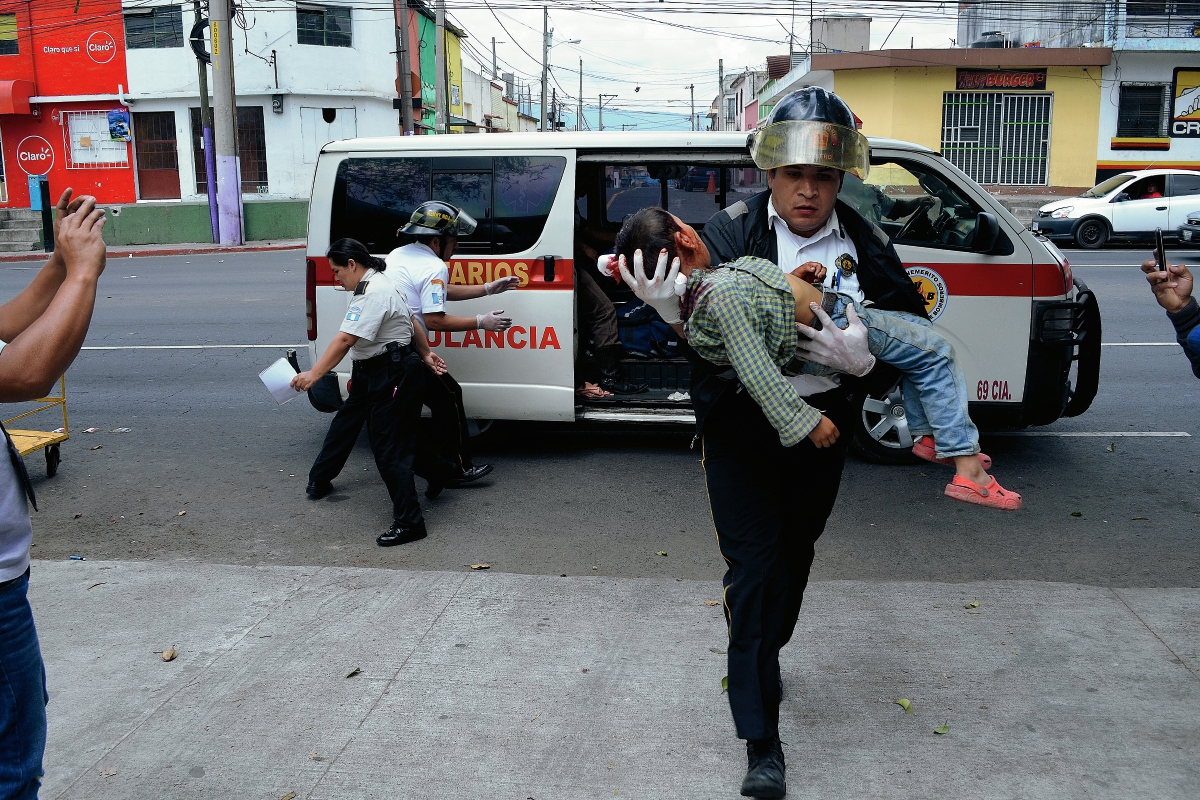 El niño de siete años que ayer fue víctima de la violencia, uno de sus anhelos era ir a estudiar. (Foto Prensa Libre: Hemeroteca PL).