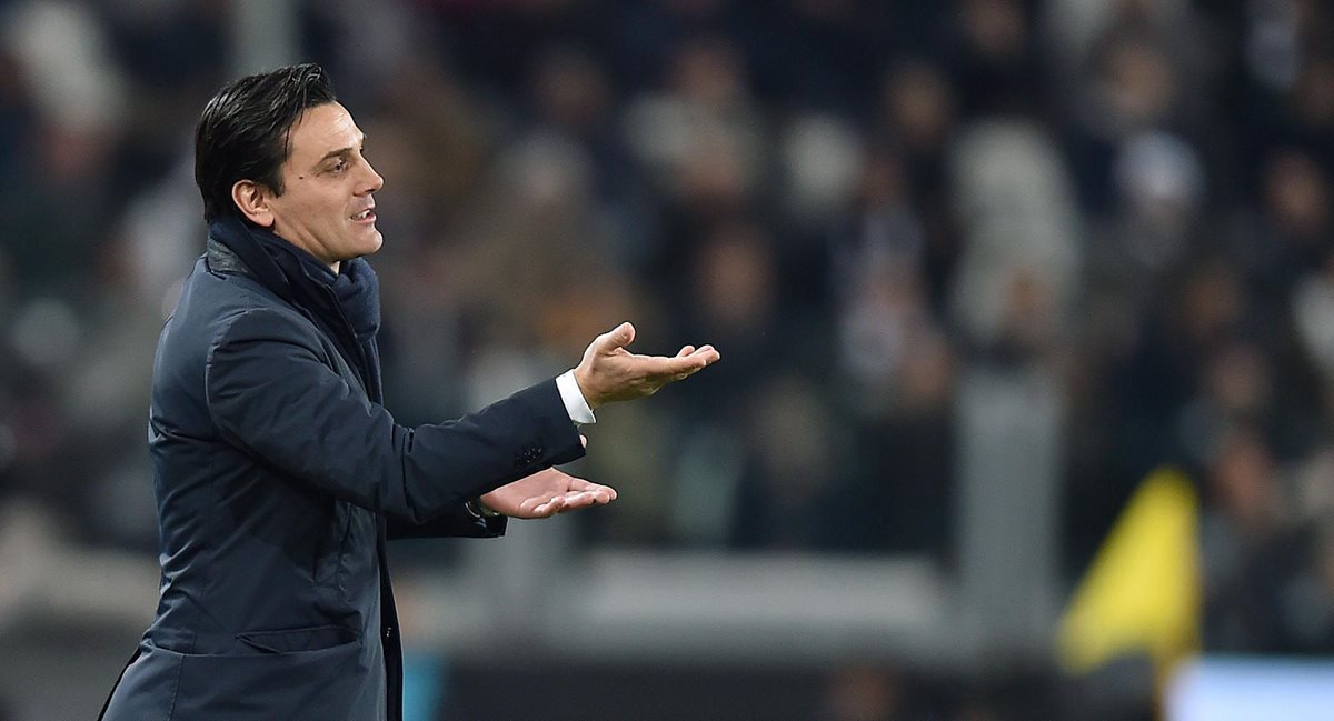 Montella, durante su paso como técnico de la Fiorentina. (Foto Prensa Libre: EFE)