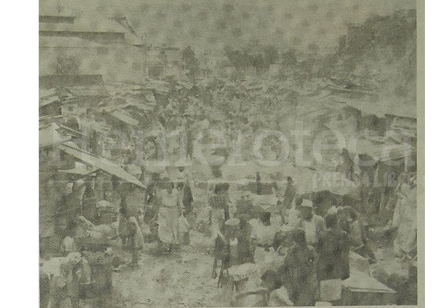 Vista de las ventas de la 19 calle entre Avenida Bolívar y 7a. avenida en 1960. (Foto: Hemeroteca PL)