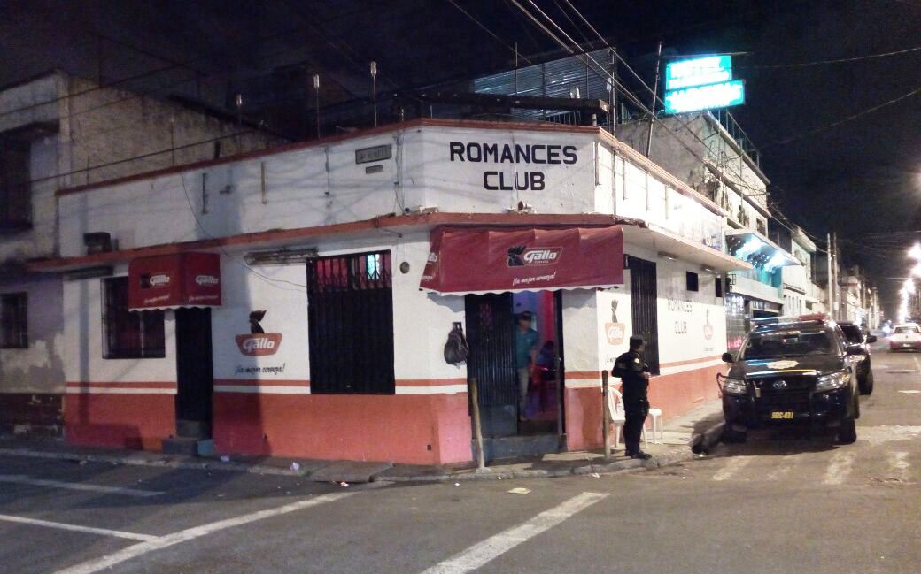 Negocios allanados en la zona 7 facilitaban la explotación sexual de mujeres.(Foto Prensa Libre: MP)