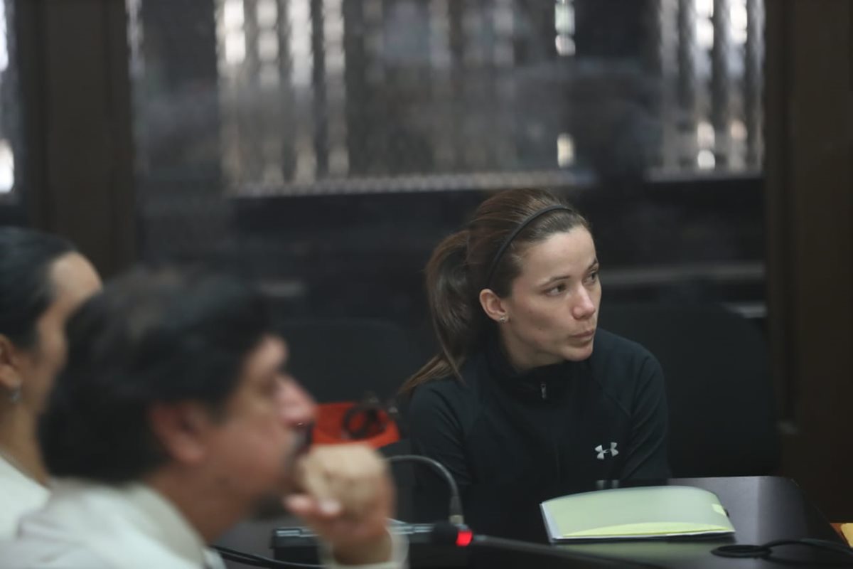 Daniela Beltranena durante la audiencia en el Juzgado de Mayor Riesgo B. (Foto Prensa Libre: Esbin García)