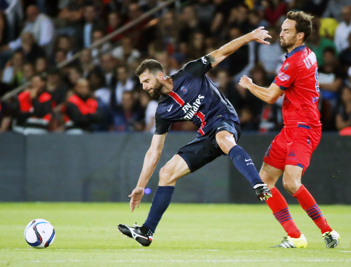 Thiago Motta durante el juego de ayer del PSG frente al Ajaccio Gazelec, (Foto Prensa Libre: AP)