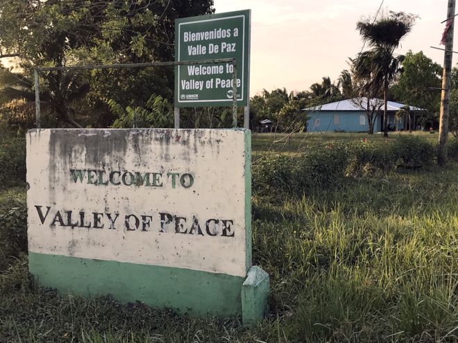 La comunidad de Valle de Paz se encuentra a una veintena de kilómetros de la capital de Belice, Belmopán. A partir de los 80, aquí se refugiaron muchos salvadoreños que huían de la guerra civil.