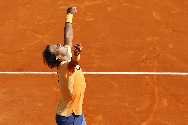 Nadal celebra su pase a la final este sábado en Montecarlo. (Foto Prensa Libre: AFP)