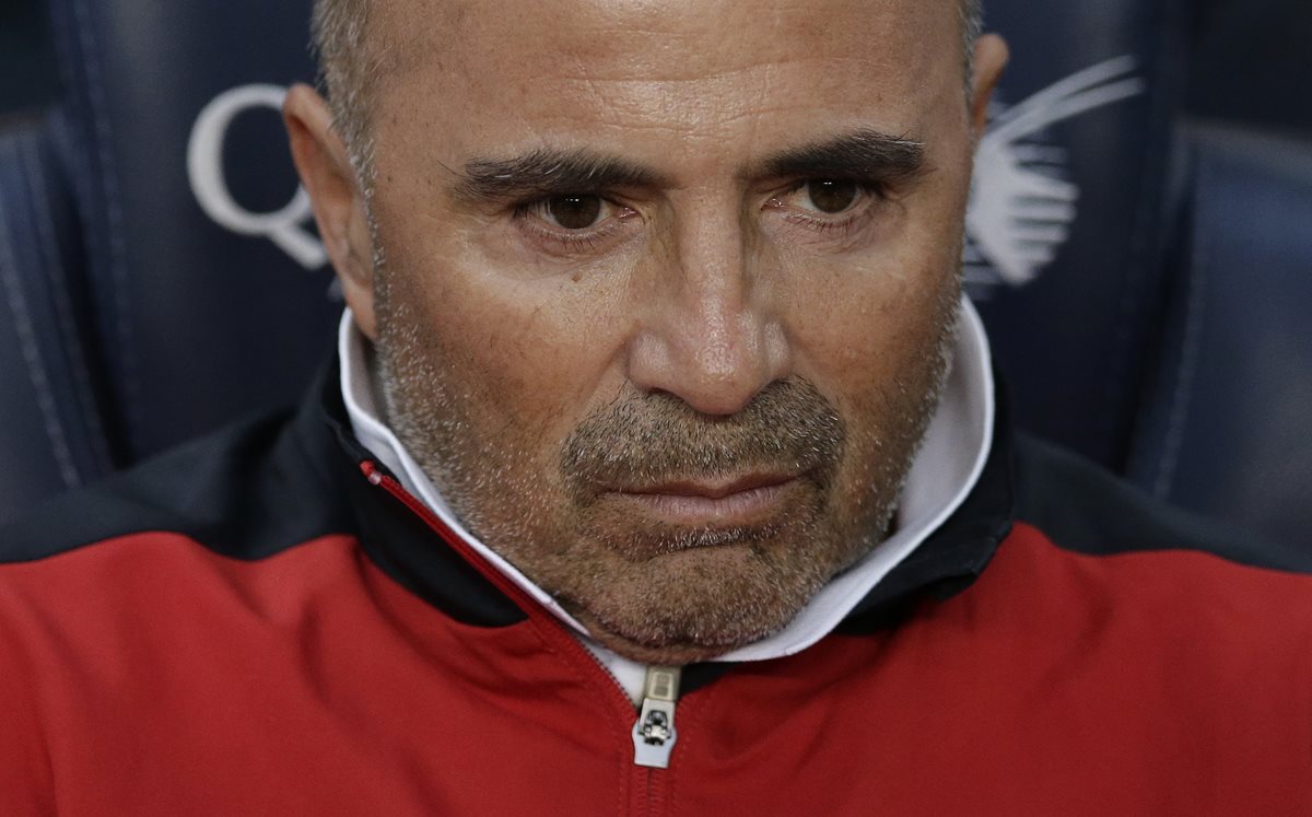 Jorge Sampaoli, entrenador del Sevilla. (Foto Prensa Libre: AP)