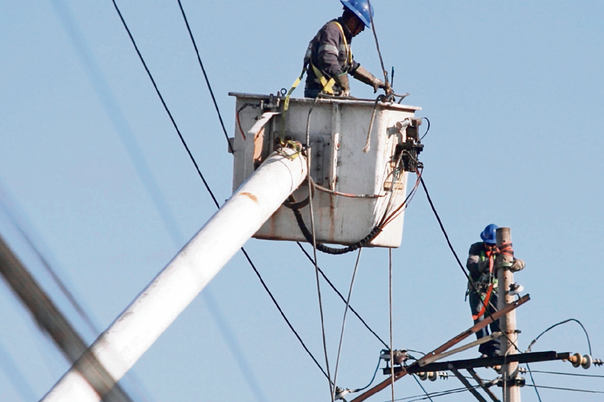 El sistema nacional de electricidad está en alerta para cubrir las elecciones. (FOTO PRENSA LIBRE: ERICK AVILA)