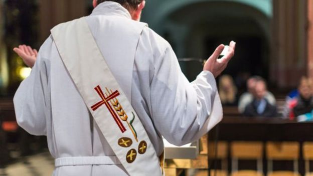 John Rock, uno de los creadores de la píldora, quería tener el visto bueno de la Iglesia católica. THINKSTOCK