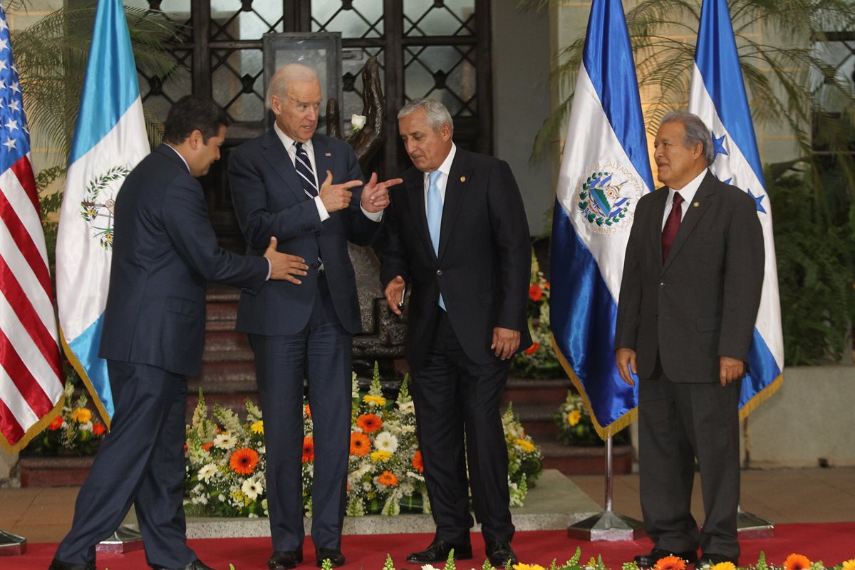 Joe Biden, vicepresidente de Estados Unidos en su visita oficial a Guatemala junto a presidentes de la región. (Foto Prensa Libre: Hemeroteca PL)