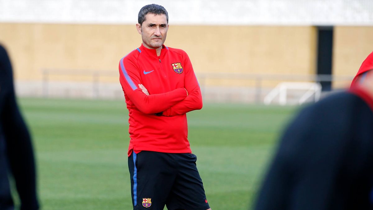 Ernesto Valverde afrontará su primer gran reto como director técnico del FC Barcelona. (Foto Prensa Libre: cortesía FC Barcelona)