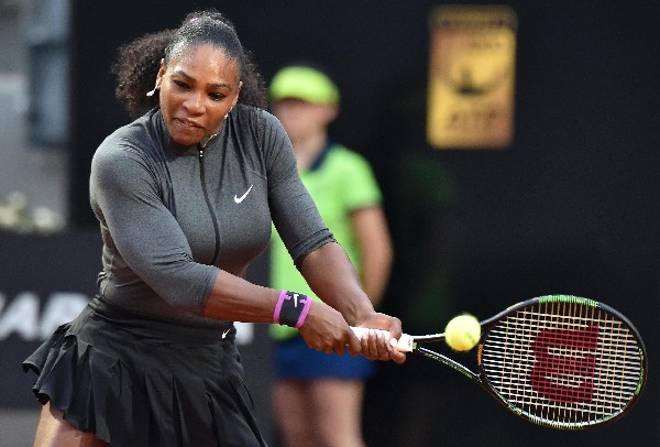Serena Williams comenzó con buen pie el torneo de Roma. (Foto Prensa Libre: AFP).