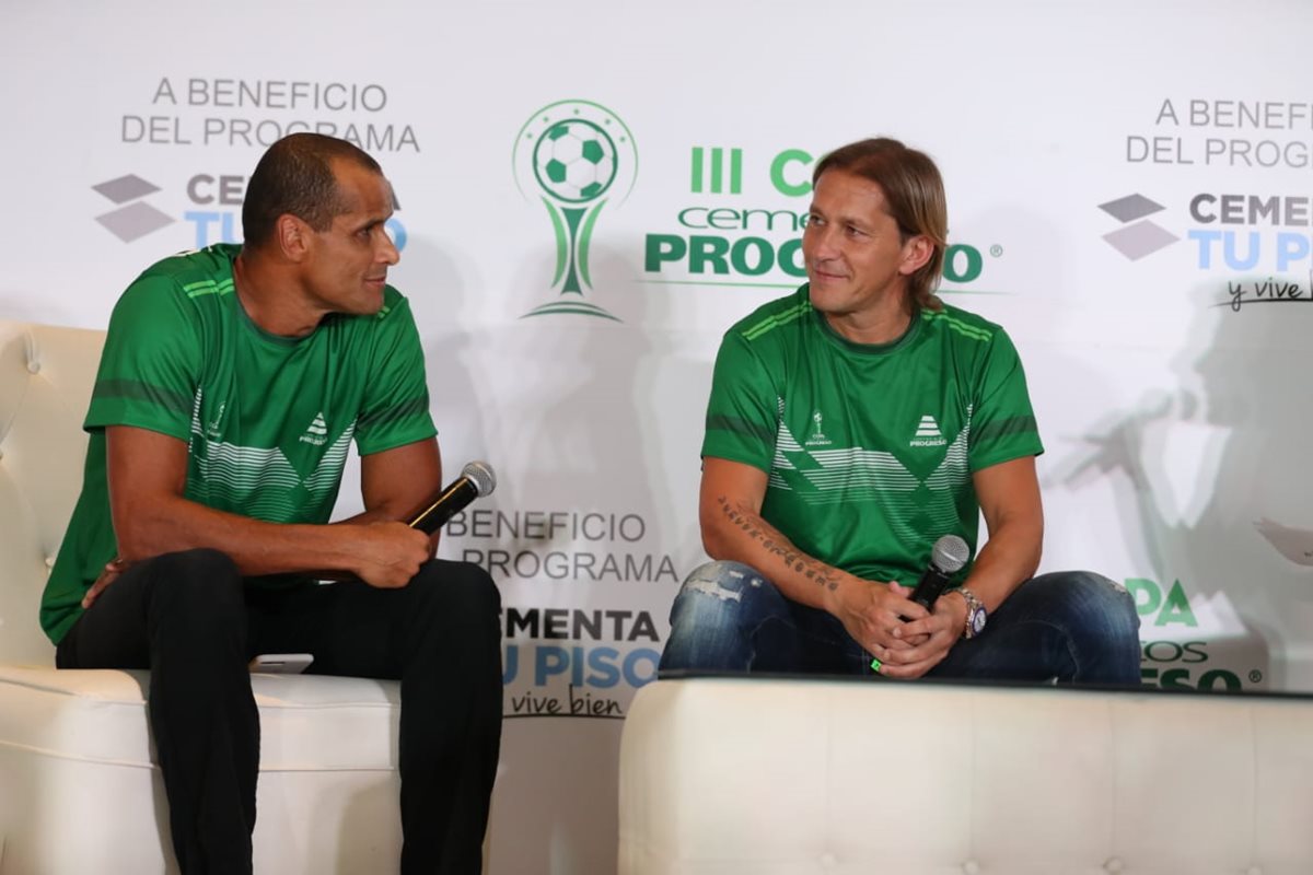 Rivaldo y Michel Salgado ya se encuentran en el país para disputar el duelo de Leyendas. (Foto Prensa Libre: Francisco Sánchez)