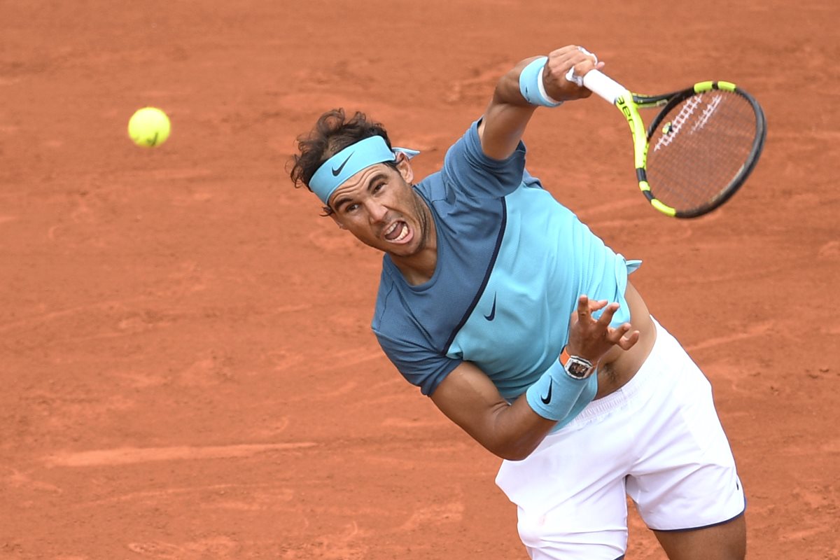 El español Rafael Nadal logró el pase a tercera ronda de Roland Garros. (Foto Prensa Libre: EFE)