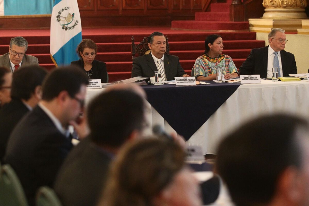 Reunión del Gabinete Social efectuada este lunes. (Foto Prensa Libre: Álvaro Interiano)