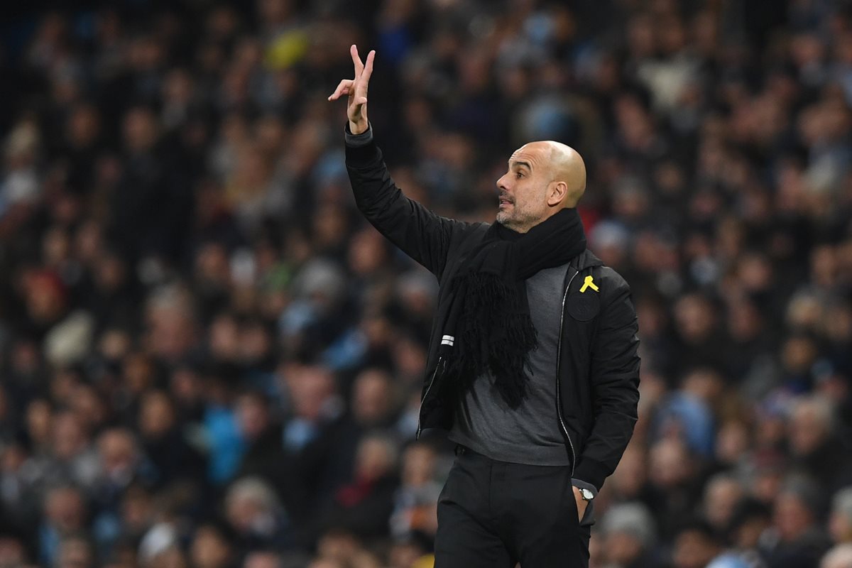 Josep Guardiola vive una temporada de ensueño en su segundo año en la Premier League. (Foto Prensa Libre: AFP)