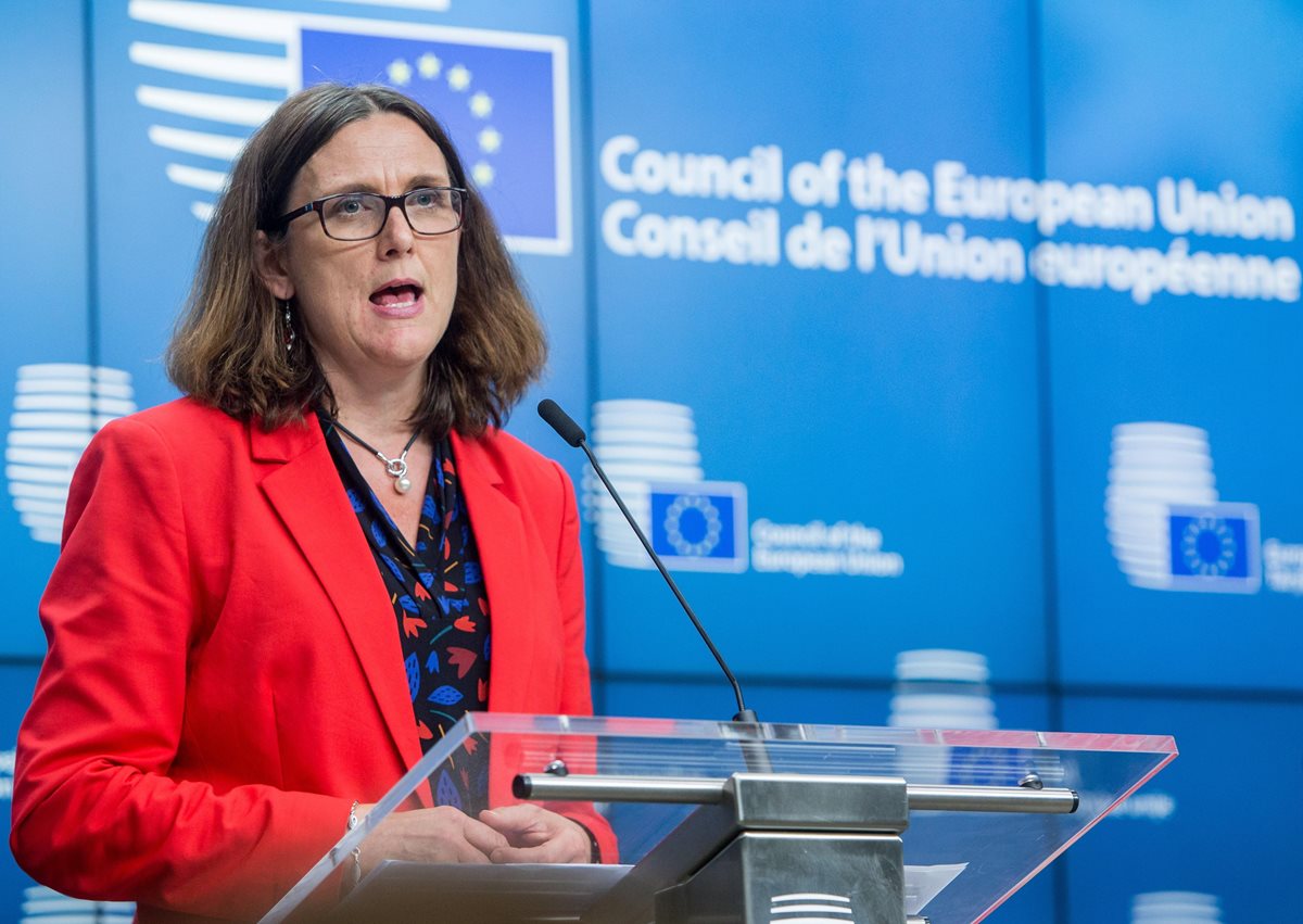 Cecilia Malmström, comisaria europea de Comercio, dijo que no cree que Estados Unidos prolongue una vez más la exención europea a sus aranceles. (Foto Prensa Libre: EFE)