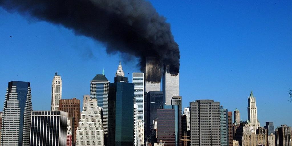 El 11 de septiembre del 2001, un taque terrorista en Nueva York dejó miles de personas muertas. (Foto HemerotecaPL)