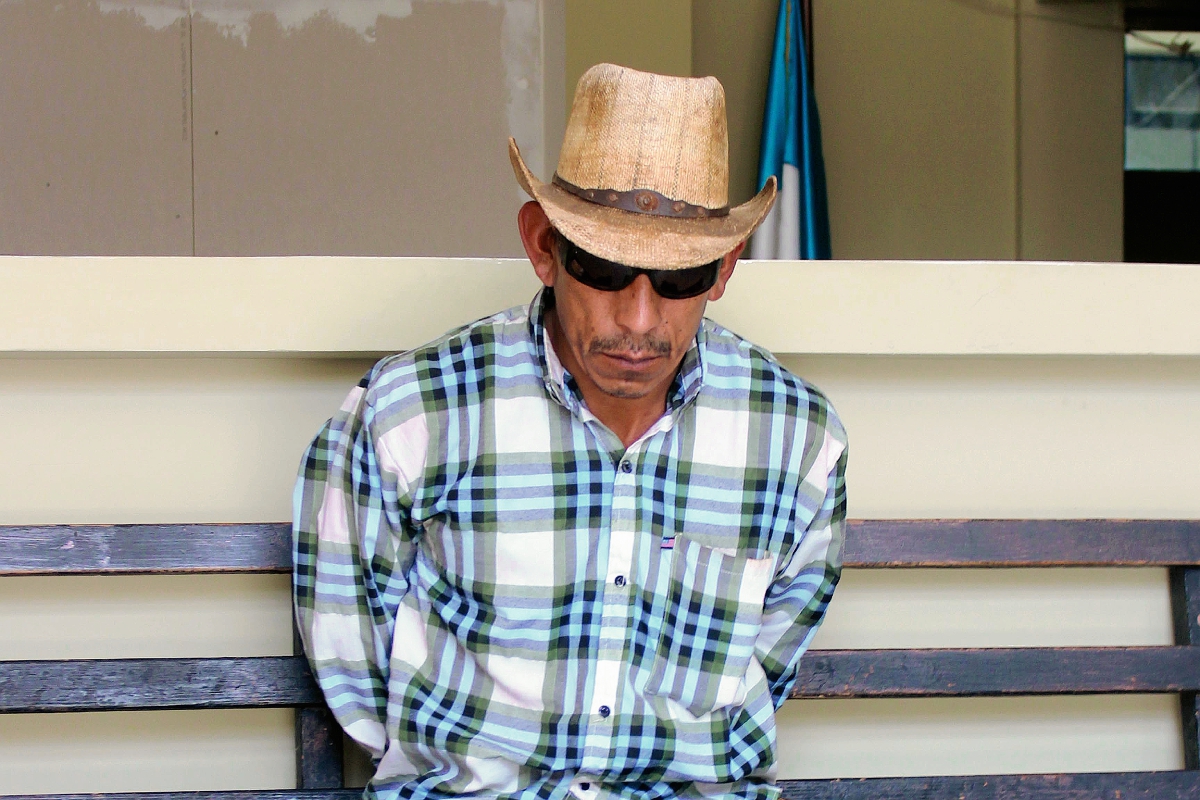 Tomás González  Jiménez, de 41 años, fue condenado a 15 años de prisión por haber violado a su hija. (Foto Prensa Libre: Hugo Oliva)