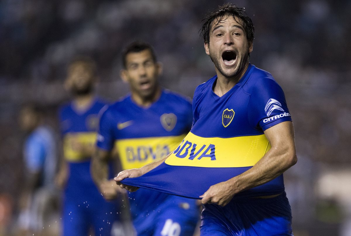 Nicolás Lodeiro contribuyó con un gol en la victoria 4-1 sobre Aldosivi. (Foto Prensa Libre: EFE).