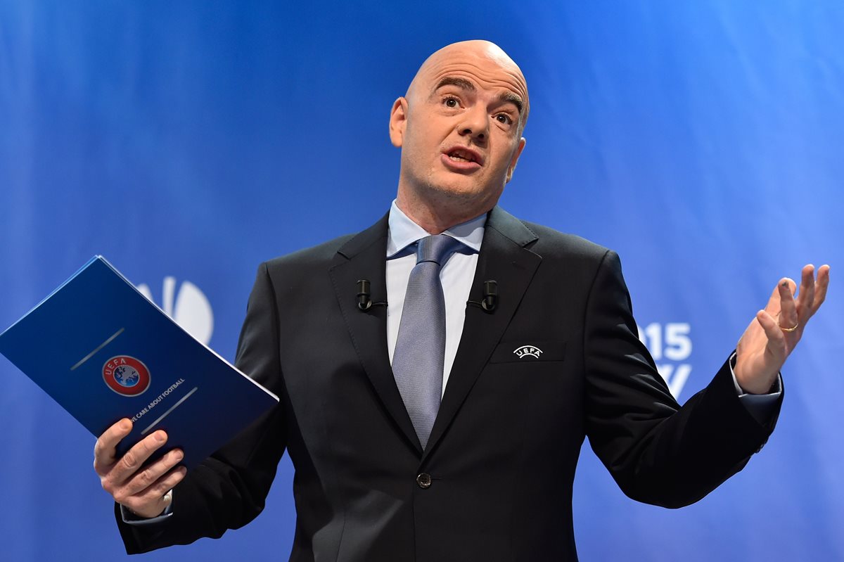 Gianni Infantino manifestó que su lealtad y apoyo será siempre para Platini. (Foto Prensa Libre:AFP)