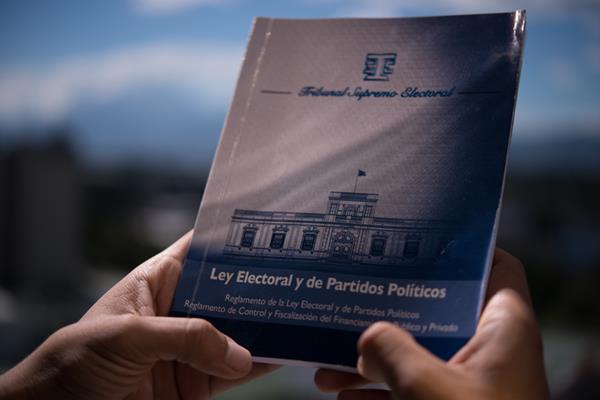 El Congreso podría reformar la Ley Electoral luego de que la CC mande su dictamen. (Foto Prensa Libre: HemerotecaPL)