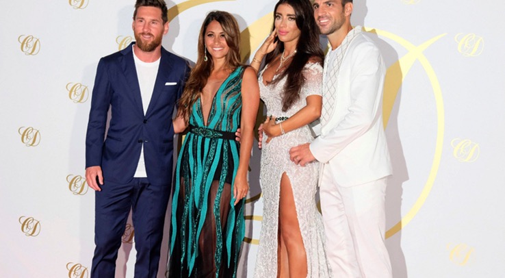 Cesc Fábregas se casó con Daniella Semaan. Entre sus invitados están Lionel Messi y Antonella Roccuzzo. (Foto Prensa Libre: EFE)