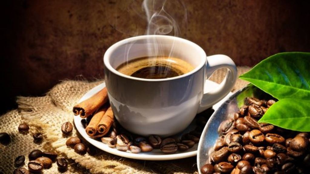 Hay cientos de compuestos que contribuyen al complejo aroma del café. (THINKSTOCK)