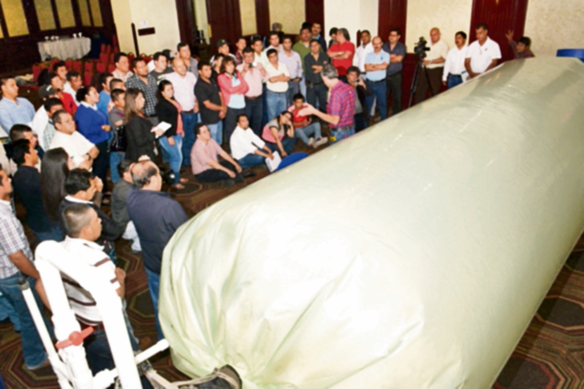 Extensionistas del Maga fueron capacitados en la construcción de biodigestores. (Foto Prensa Libre: CORTESÍA maga)