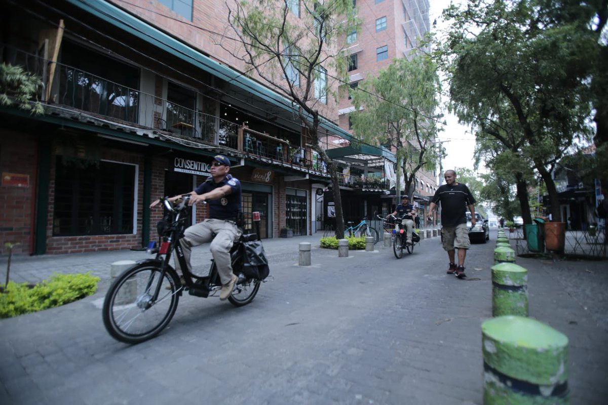 La minipatrulla prestada a la PNC por Luka será parte de un proyecto para el fortalecimiento de la seguridad en el Corredor Turístico de la capital. (Foto Prensa Libre: Luka)