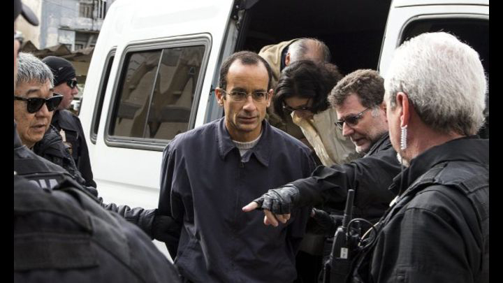 El ejecutivo Marcelo Odebrecht, expresidente de la constructora Odebrecht y quien renunció a la dirección y a los consejos de administración de las compañías del grupo, fue condenado a 19 años y cuatro meses de prisión por el escándalo de corrupción de Petrobras por los delitos de corrupción pasiva, lavado de dinero y asociación para delinquir. (Foto Prensa Libre: EFE)