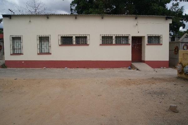 Morgue de Chiquimula, a donde fue llevado el cadáver del recién nacido. (Foto Prensa Libre: Edwin Paxtor)