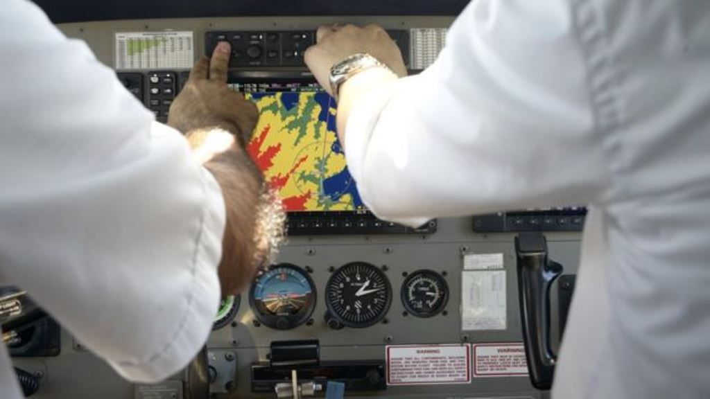 La autoridad aérea estadounidense determinó en 2013 que la mayoría de aviones comerciales "pueden tolerar señales de interferencia provenientes de dispositivos electrónicos". (GETTY IMAGES)