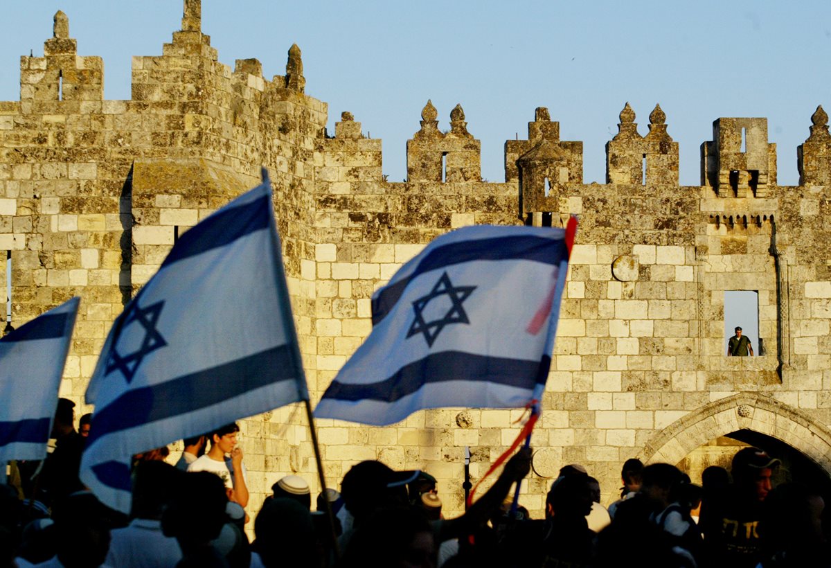 Miles de nacionalistas israelíes conmemoraron el Día de Jerusalén.(AFP).