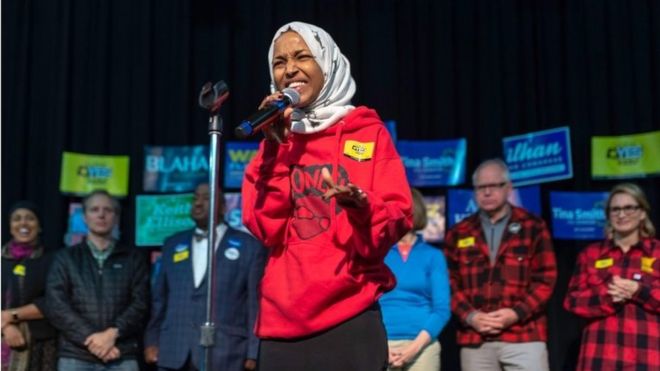 Ilhan Omar resultó electa por el Distrito 5 del estado de Minnesota. AFP