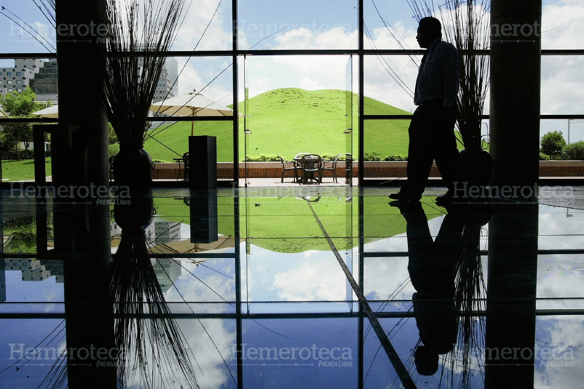 Montículo en las afueras del Museo Miraflores. (Foto: Hemeroteca PL)