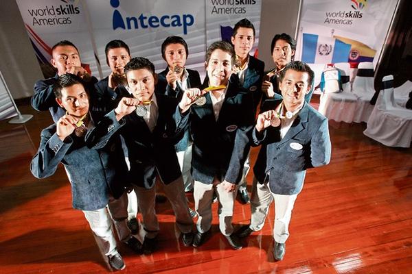 Estudiantes del Intecap obtuvieron 10 medallas en la competencia internacional de habilidades   Worldskills America. (Foto Prensa Libre: Billy Quijada)