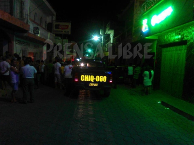 Lugar donde se registró el ataque armado en la zona 1 de Chiquimula. (Foto Prensa Libre: Edwin Paxtor).