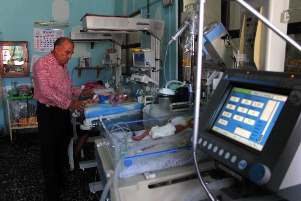 Parte del equipo   que fue instalado en el Hospital Nacional de Mazatenango