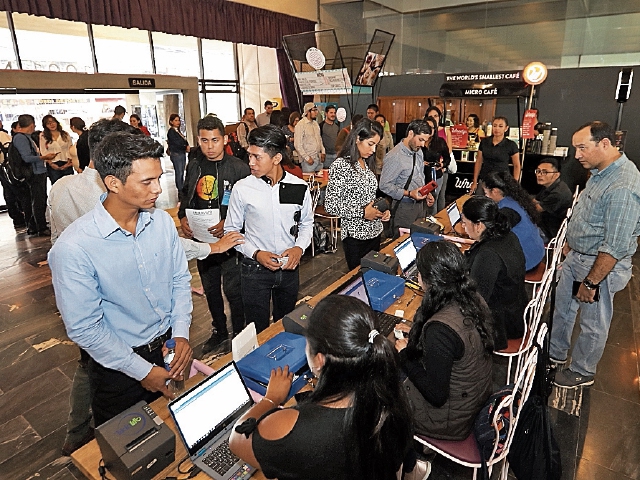 Según organizadores de Innovate Summit, hubo más de mil participantes en el evento de ayer. (Foto Prensa Libre: Óscar Rivas)