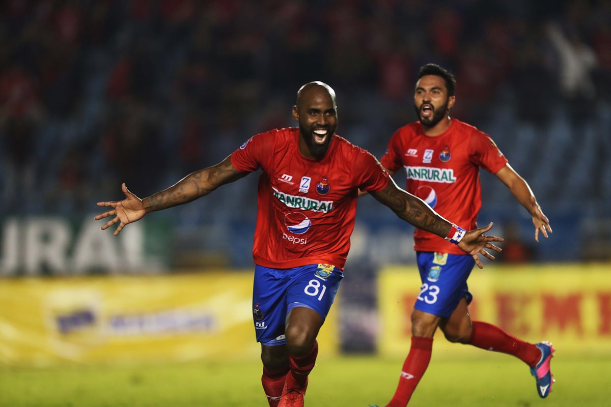 Felipe Baloy puso la igualdad en el minuto 82.