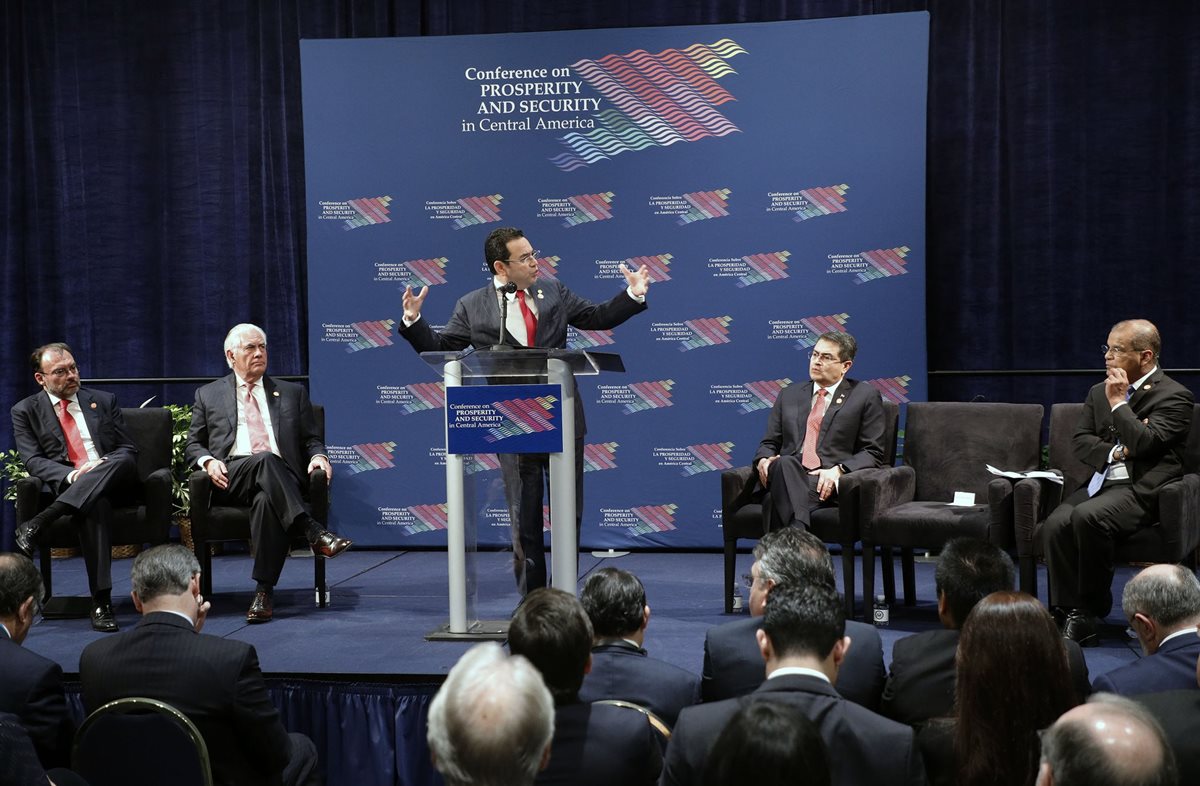 Presidente Jimmy Morales durante su discurso en la apertura de la Conferencia para la Prosperidad y Seguridad en América Central. (Foto Prensa Libre: Gobierno de Guatemala)