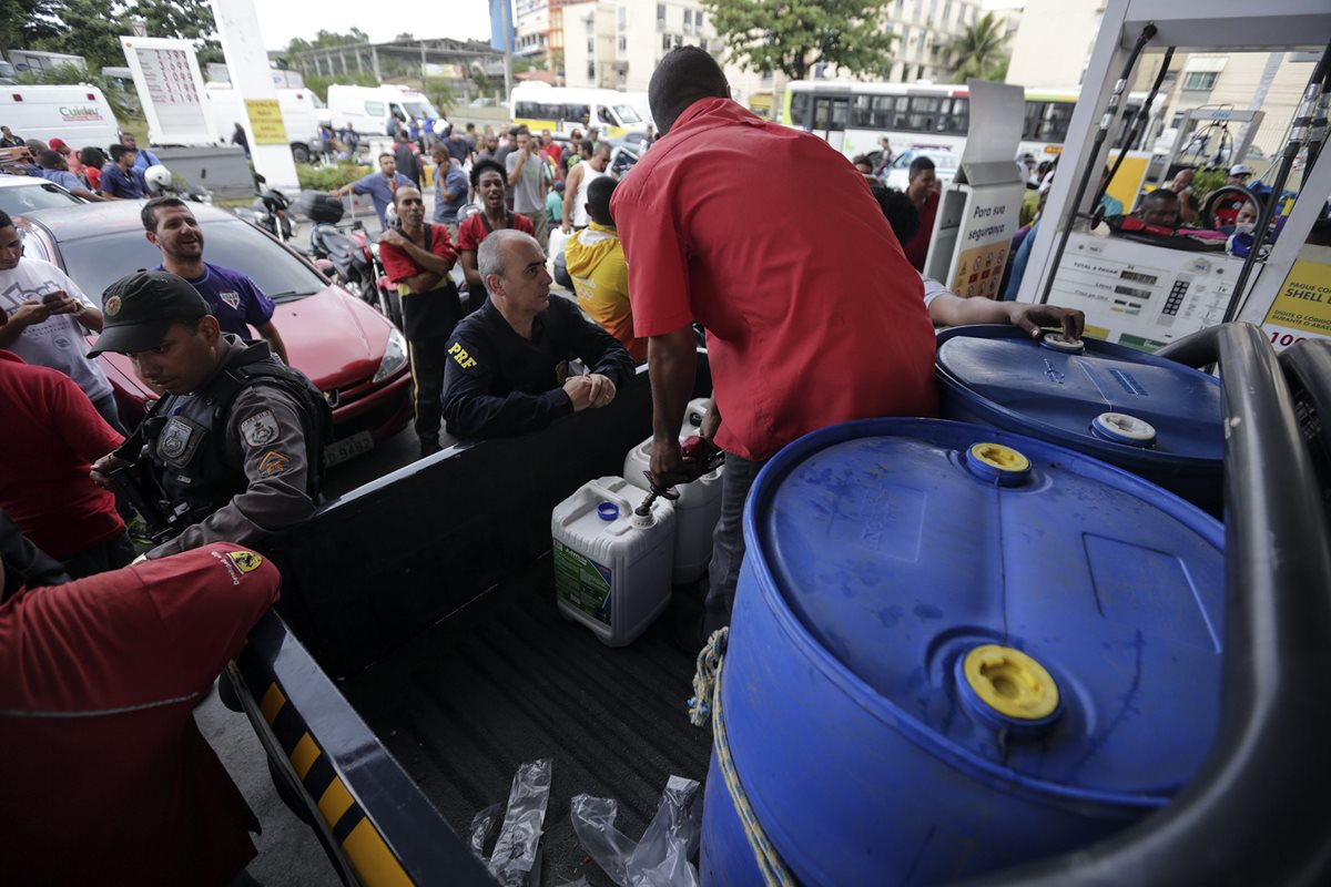 El paro camionero ha causado un perjuicio aún no precisado a la economía de Brasil. (EFE).