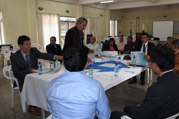 Personal de Jica y del Infom, durante la presentación del proyecto.