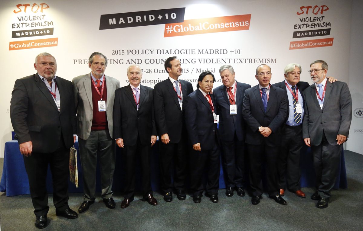 Grupo de expresidentes que exigieron este miércoles en Madrid la libetad del opositor venezolano Leopoldo López. (Foto Prensa Libre: EFE).